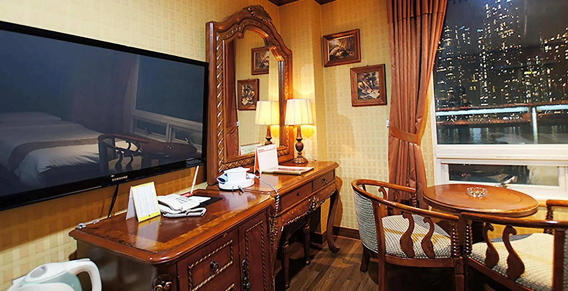 Hotel Castle Beach Busan