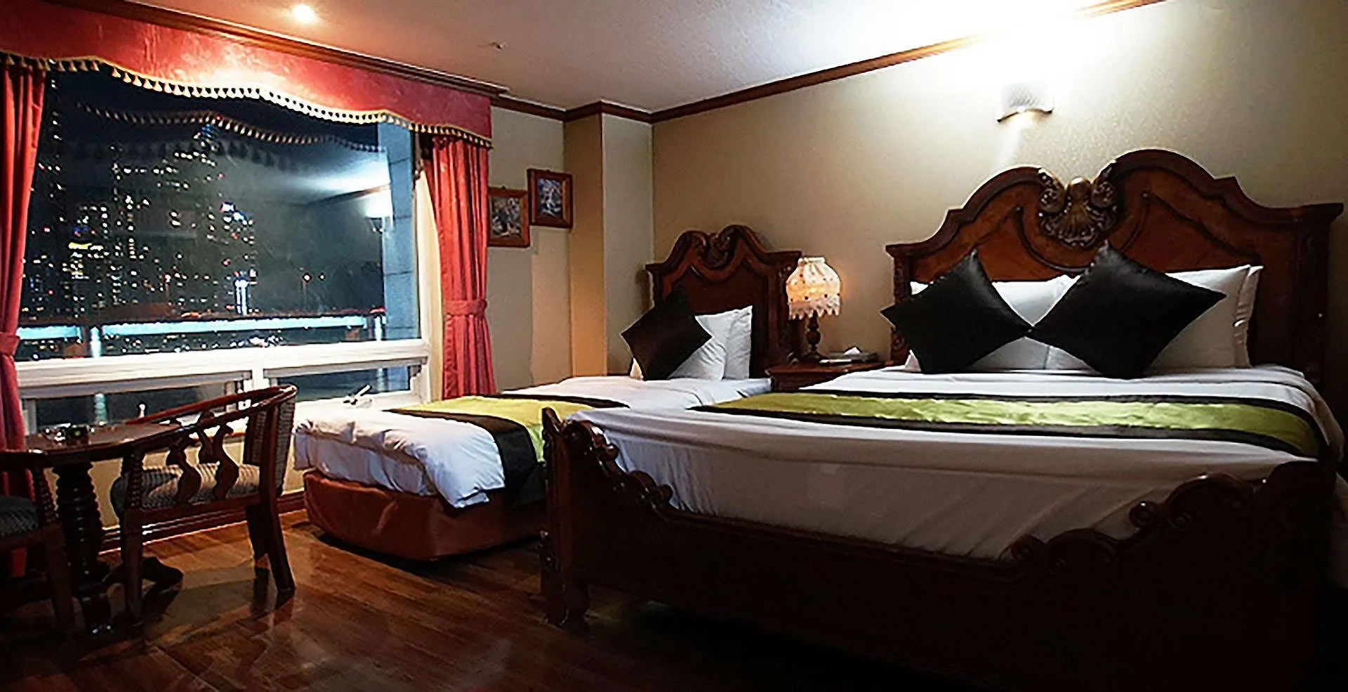 Hotel Castle Beach Busan